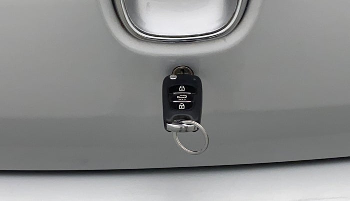 2015 Hyundai i10 SPORTZ 1.1, Petrol, Manual, 42,579 km, Lock system - Boot door not opening through lever