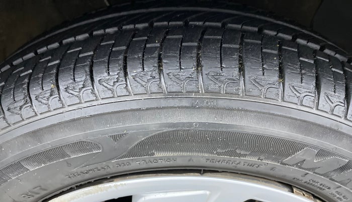 2019 Hyundai NEW SANTRO SPORTZ 1.1, Petrol, Manual, 10,929 km, Right Front Tyre Tread