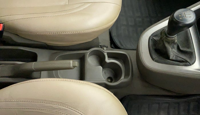 2014 Hyundai i10 SPORTZ 1.1 IRDE2, Petrol, Manual, 75,152 km, Gear Lever