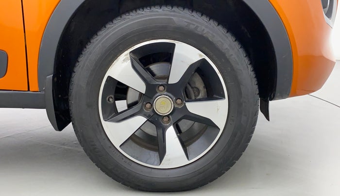 2019 Tata NEXON XZ PLUS PETROL DUAL TONE, Petrol, Manual, 30,185 km, Right Front Wheel