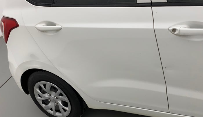 2017 Hyundai Grand i10 SPORTZ 1.2 KAPPA VTVT, CNG, Manual, 80,739 km, Right rear door - Minor scratches