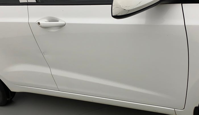 2017 Hyundai Grand i10 SPORTZ 1.2 KAPPA VTVT, CNG, Manual, 80,739 km, Driver-side door - Minor scratches