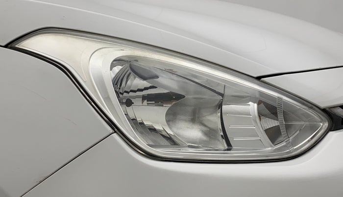 2017 Hyundai Grand i10 SPORTZ 1.2 KAPPA VTVT, CNG, Manual, 80,739 km, Right headlight - Minor scratches