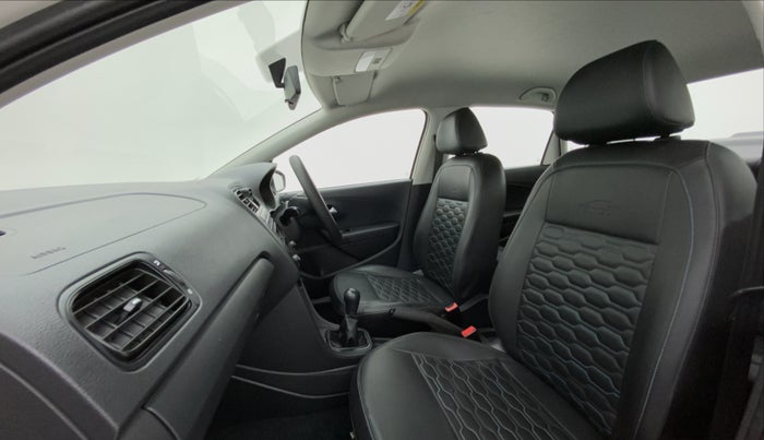 2017 Volkswagen Ameo COMFORTLINE 1.2L, Petrol, Manual, 31,350 km, Right Side Front Door Cabin