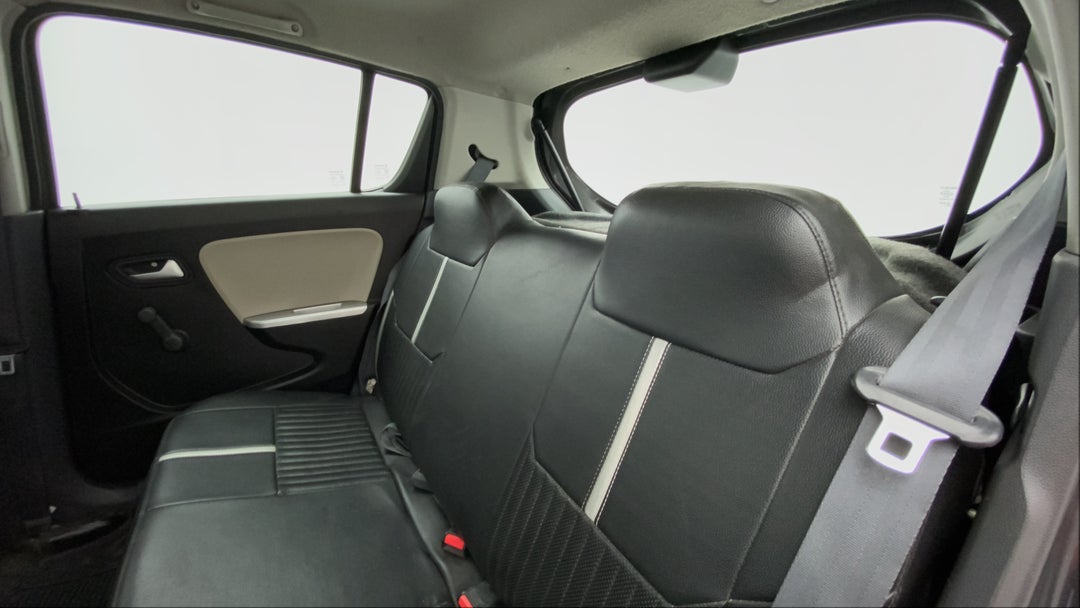 Right Side Rear Door Cabin