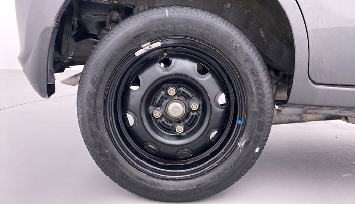2017 Maruti Alto K10 VXI P, Petrol, Manual, 52,277 km, Right Rear Wheel