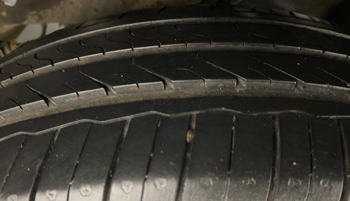 2019 Honda City V MT PETROL, Petrol, Manual, 34,374 km, Left Rear Tyre Tread
