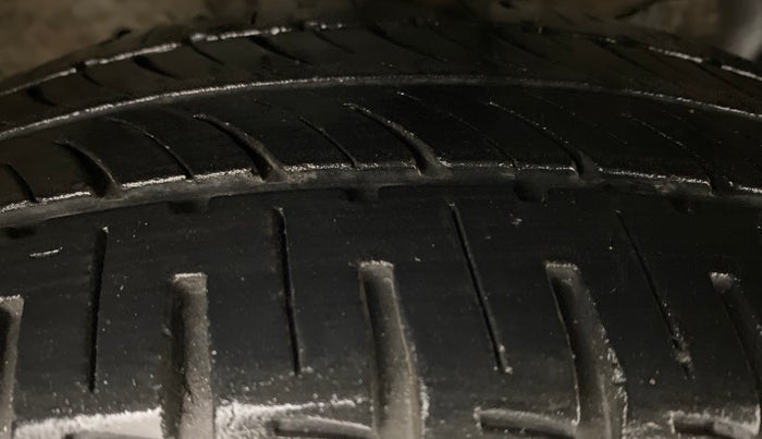2019 Honda City V MT PETROL, Petrol, Manual, 34,374 km, Right Front Tyre Tread