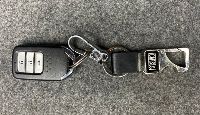 2019 Honda City V MT PETROL, Petrol, Manual, 34,374 km, Key Close Up