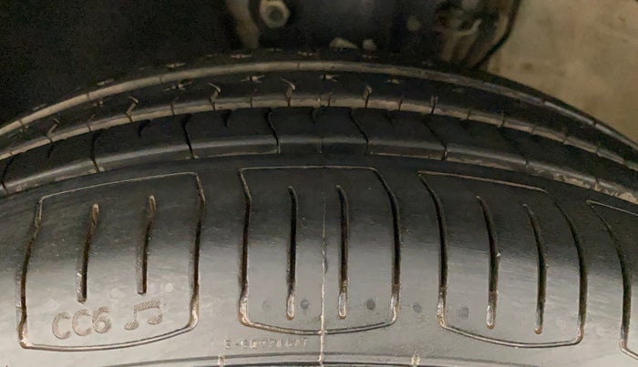 2018 Skoda Rapid AMBITION 1.5 TDI, Diesel, Manual, 89,140 km, Left Front Tyre Tread