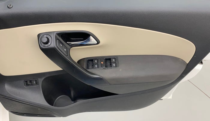 2018 Skoda Rapid AMBITION 1.5 TDI, Diesel, Manual, 89,140 km, Driver Side Door Panels Control