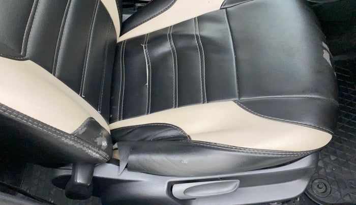 2018 Skoda Rapid AMBITION 1.5 TDI, Diesel, Manual, 89,140 km, Driver seat - Cover slightly torn