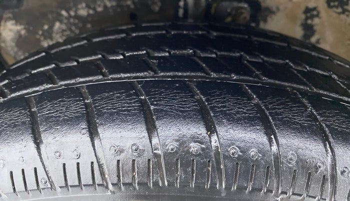 2016 Maruti Celerio VXI AGS, Petrol, Automatic, 19,941 km, Left Front Tyre Tread