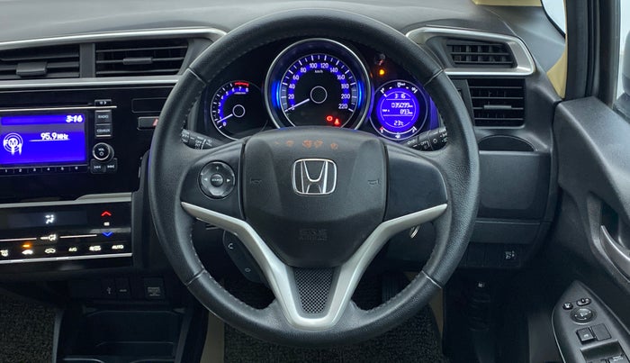 2018 Honda Jazz 1.2 V MT, Petrol, Manual, 35,099 km, Steering Wheel Close Up
