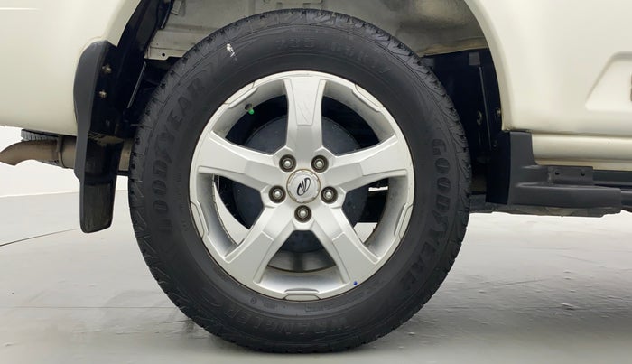 2020 Mahindra Scorpio S9, Diesel, Manual, 27,213 km, Right Rear Wheel