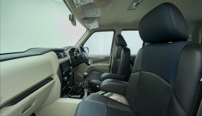 2020 Mahindra Scorpio S9, Diesel, Manual, 27,213 km, Right Side Front Door Cabin