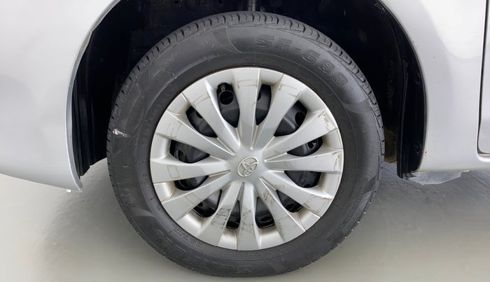 2011 Toyota Etios G, Petrol, Manual, 81,055 km, Left Front Wheel
