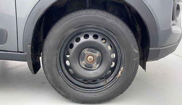 2020 Tata NEXON XM SUNROOF DIESEL, Diesel, Manual, 93,639 km, Right Front Wheel