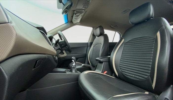 2015 Hyundai Creta 1.6 S, Petrol, Manual, 61,424 km, Right Side Front Door Cabin