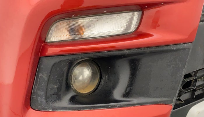 2018 Maruti Vitara Brezza VDI, Diesel, Manual, 65,830 km, Right fog light - Minor damage