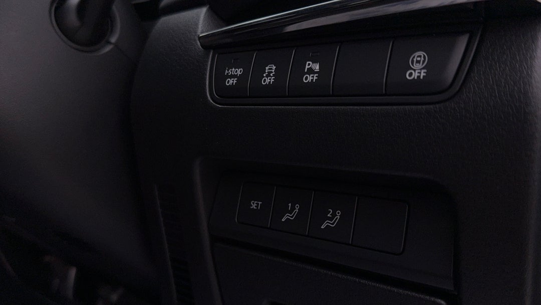 2022 Mazda 3 G20 Touring, Automatic, 35982 km, Utility Switches/Buttons