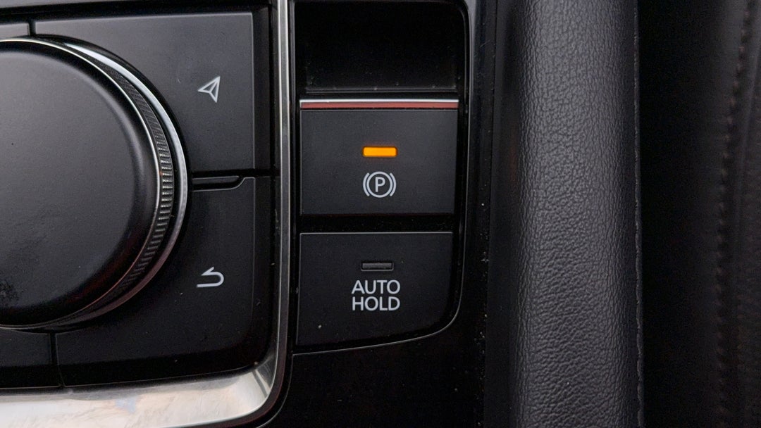 2022 Mazda 3 G20 Touring, Automatic, 35982 km, Handbrake