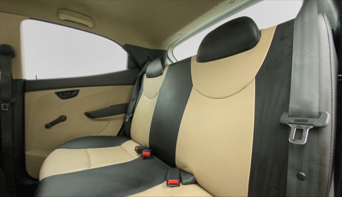 2015 Hyundai Eon ERA PLUS, Petrol, Manual, 65,441 km, Right Side Rear Door Cabin