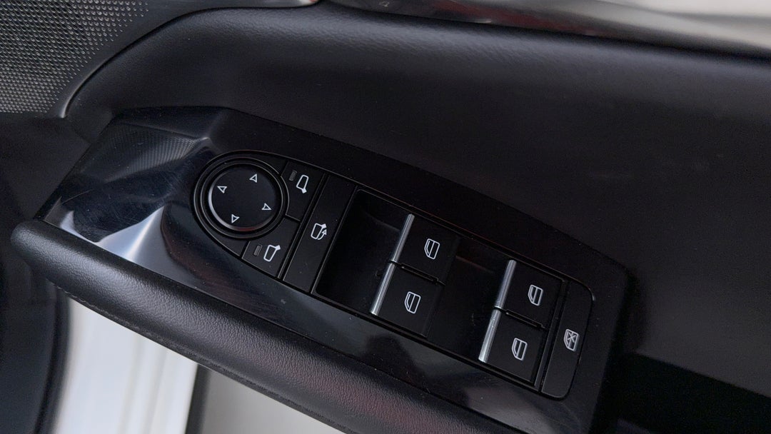 2021 Mazda 3 G25 Gt, Automatic, 57512 km, Drivers Side Door Panel Controls