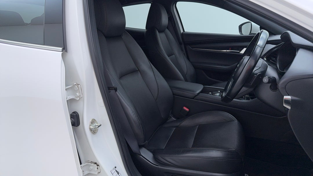 2021 Mazda 3 G25 Gt, Automatic, 57512 km, Right Side Front Door Cabin View