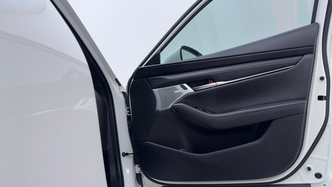 2021 Mazda 3 G25 Gt, Automatic, 57512 km, Speaker View