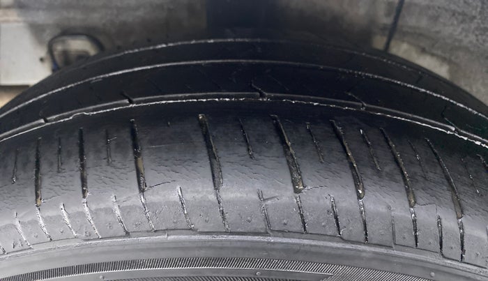 2018 Hyundai Grand i10 SPORTZ O 1.2, Petrol, Manual, 23,976 km, Right Rear Tyre Tread