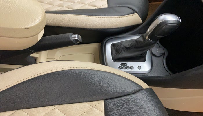 2019 Volkswagen Ameo HIGHLINE PLUS DSG 1.5, Diesel, Automatic, 59,657 km, Gear Lever