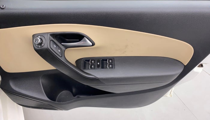 2019 Volkswagen Ameo HIGHLINE PLUS DSG 1.5, Diesel, Automatic, 59,657 km, Driver Side Door Panels Control