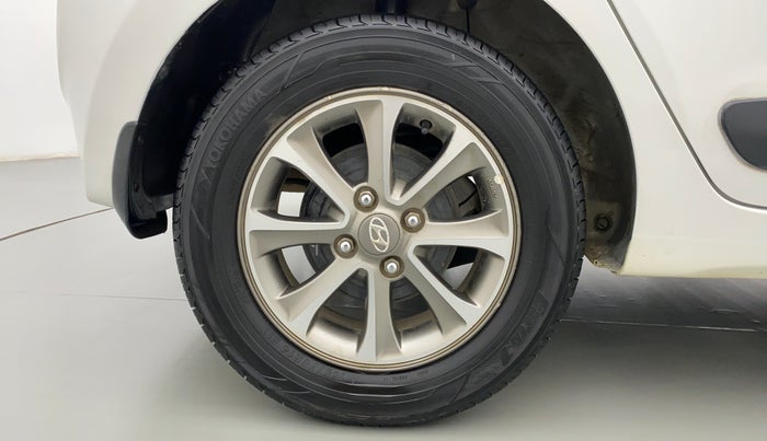 2015 Hyundai Grand i10 ASTA 1.2 (O) VTVT, Petrol, Manual, 90,904 km, Right Rear Wheel