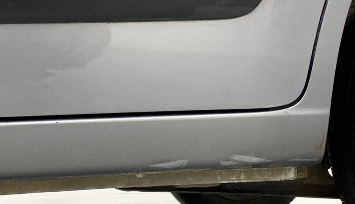 2015 Maruti Wagon R 1.0 VXI, Petrol, Manual, 55,970 km, Left running board - Paint has minor damage