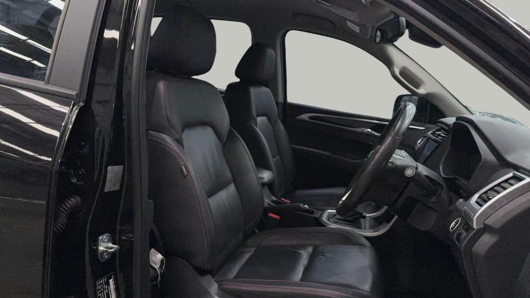 2020 LDV T60 Trailrider 2 (4x4) D20, Automatic, 84025 km, Right Side Front Door Cabin View