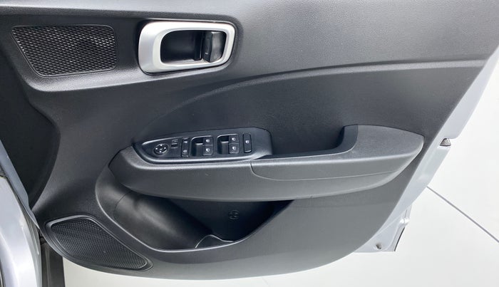2021 Hyundai VENUE S MT 1.2 KAPPA, Petrol, Manual, 3,178 km, Driver Side Door Panels Control