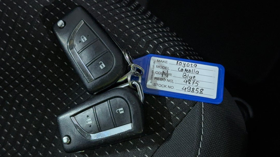 2014 Toyota Corolla Ascent Sport, Automatic, 128066 km, Key Close-up