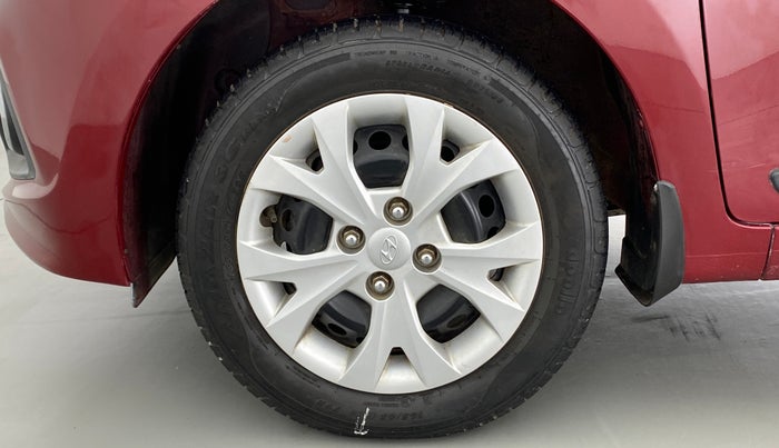 2016 Hyundai Grand i10 SPORTZ 1.2 KAPPA VTVT, Petrol, Manual, 20,590 km, Left Front Wheel