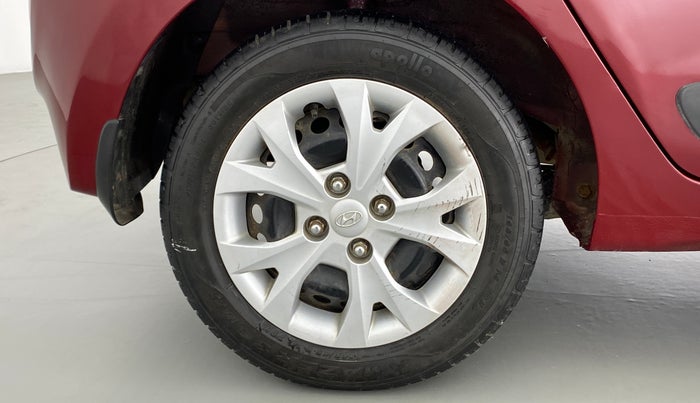 2016 Hyundai Grand i10 SPORTZ 1.2 KAPPA VTVT, Petrol, Manual, 20,590 km, Right Rear Wheel