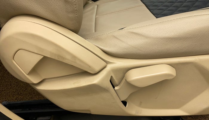 2018 Ford Figo Aspire 1.2 TITANIUM PETROL, Petrol, Manual, 14,826 km, Driver Side Adjustment Panel