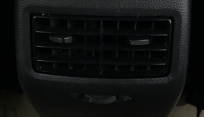 2017 Hyundai Elite i20 SPORTZ 1.2, Petrol, Manual, 49,509 km, Rear AC Vents
