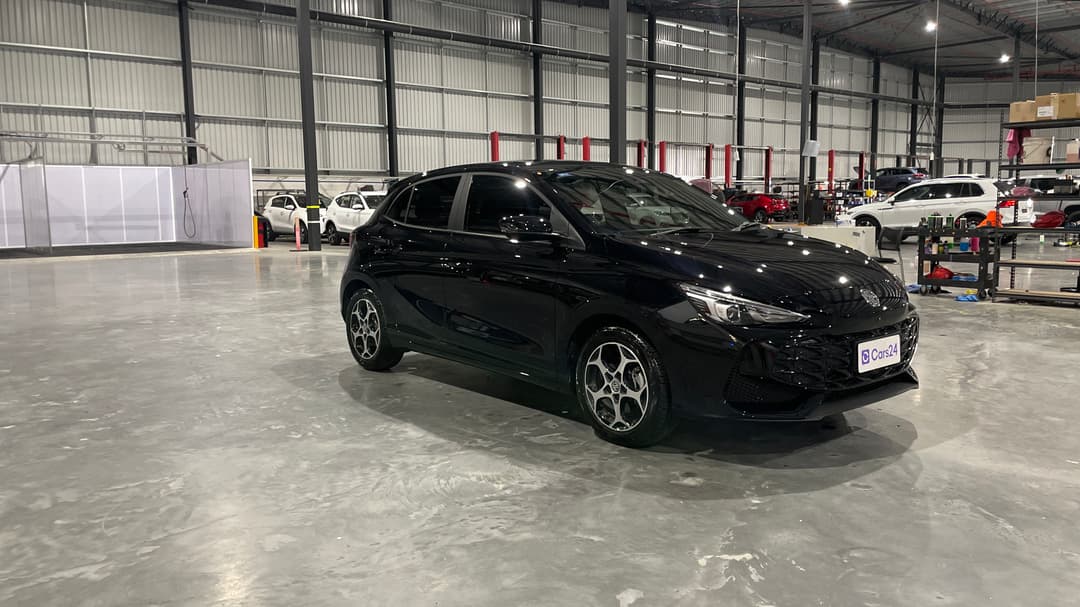 2024 MG Mg3 Essence, Automatic, 12233 km, Right Front Diagonal (45- Degree) View