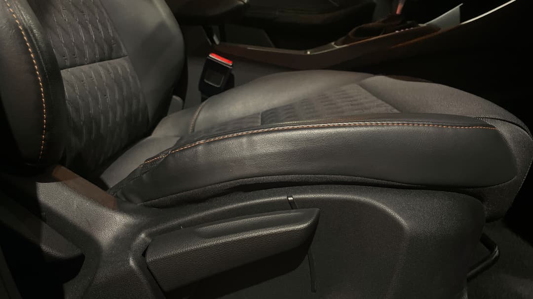 2024 MG Mg3 Essence, Automatic, 12233 km, Drivers Side Adjustment Panel