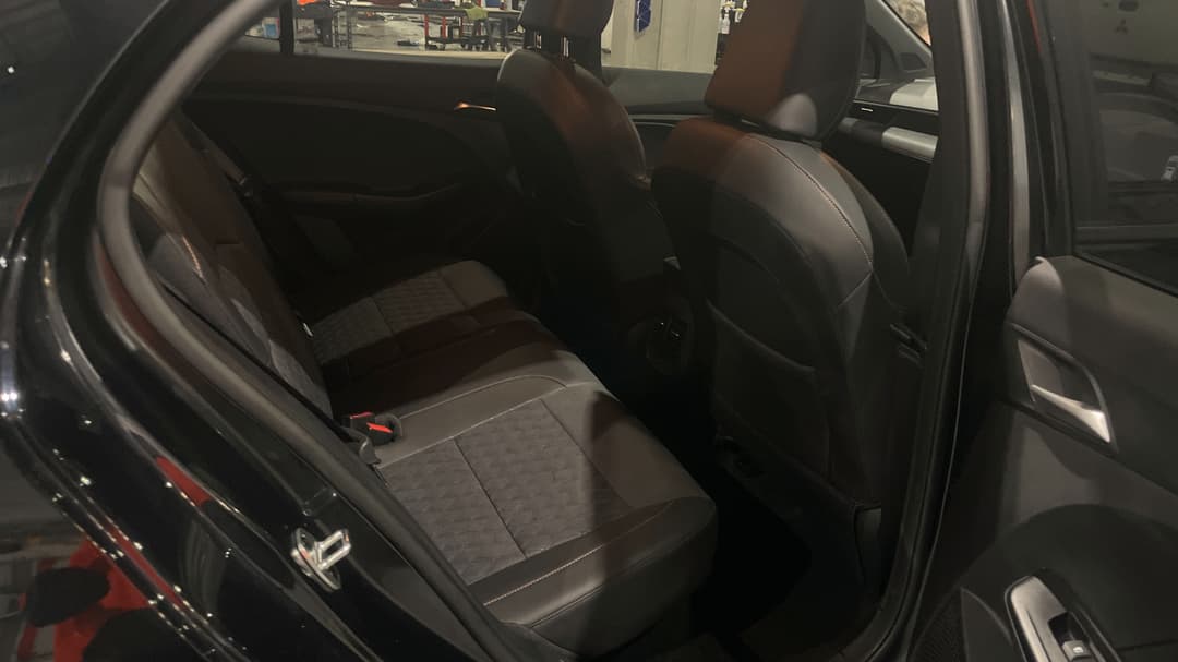 2024 MG Mg3 Essence, Automatic, 12233 km, Right Side Rear Door Cabin View