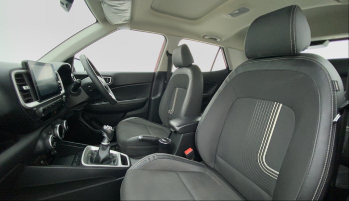 2019 Hyundai VENUE 1.0L Turbo GDI SX(O) MT, Petrol, Manual, 10,688 km, Right Side Front Door Cabin
