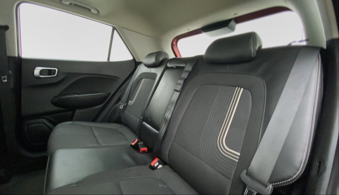 2019 Hyundai VENUE 1.0L Turbo GDI SX(O) MT, Petrol, Manual, 10,688 km, Right Side Rear Door Cabin