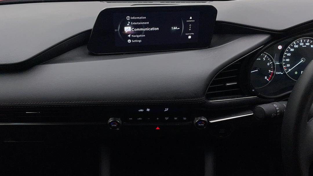 2024 Mazda 3 G20 Evolve, Automatic, 3347 km, Center Console