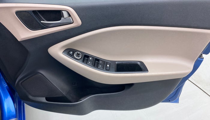 2017 Hyundai Elite i20 ASTA 1.2, Petrol, Manual, 70,414 km, Driver Side Door Panels Control