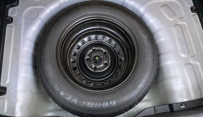 2019 Hyundai VENUE S MT 1.2 KAPPA, Petrol, Manual, 28,891 km, Spare Tyre